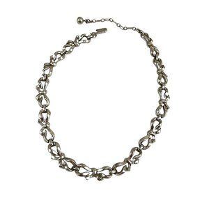 Trifari  Vintage Silver-Tone Interlocking Bow Chain Necklace Adjustable Lobster